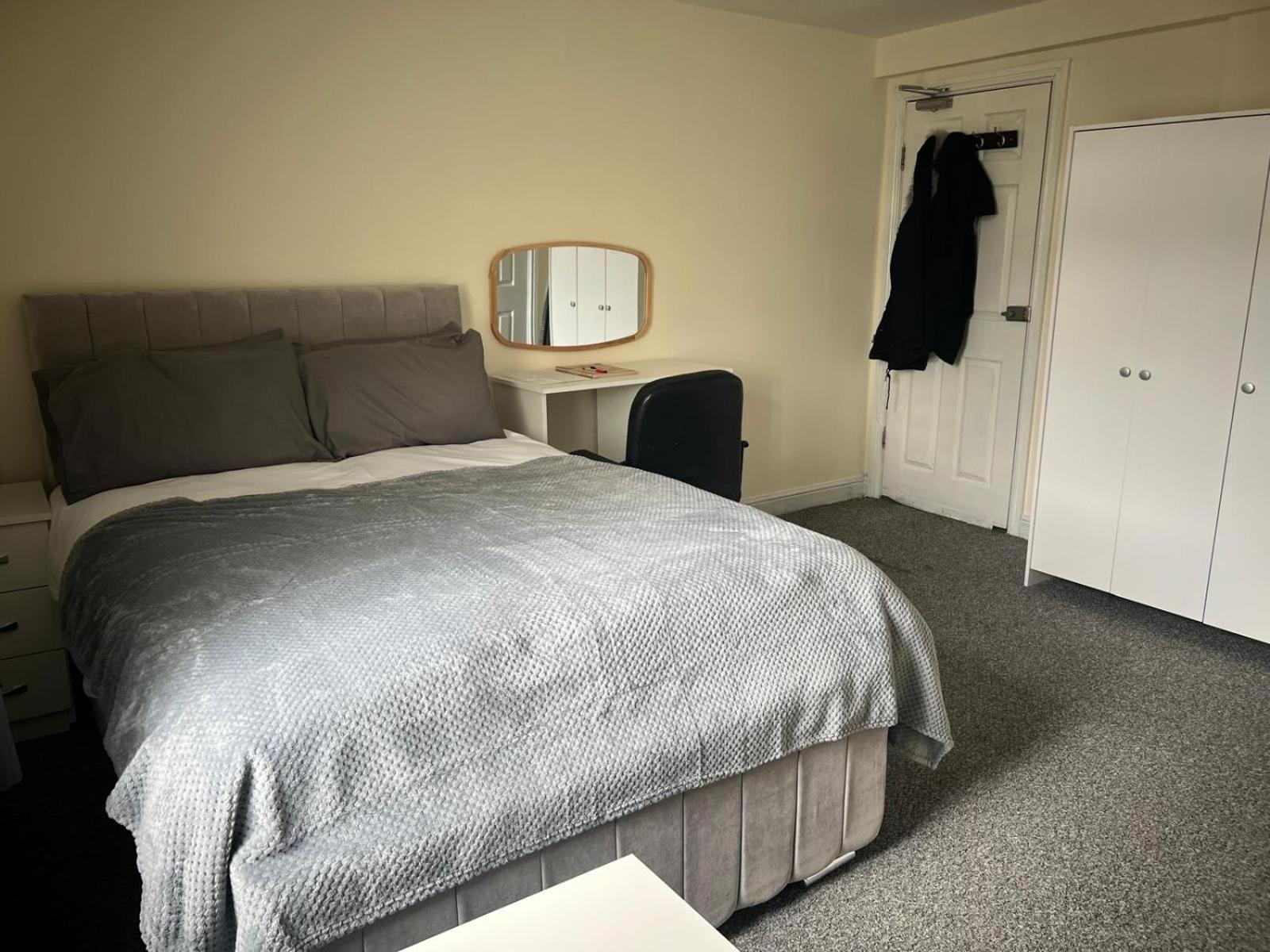 Studio Flat 7 With Private Shower & Wc 호텔 노팅엄 외부 사진
